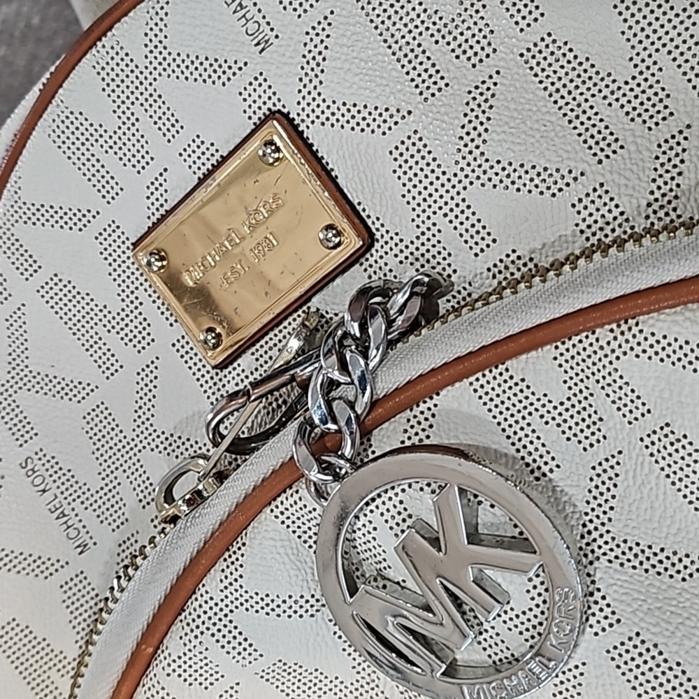 Michael KorsWomen's White Michael Signature Large Backpack - Picture 7 of 14